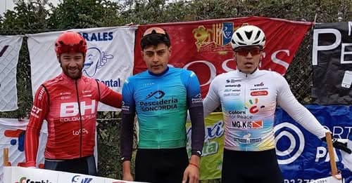 El federaense Agustín Navarro ganó en Paysandú y se quedó con la cuarta fecha del Campeonato de Invierno "Vale Todo" - 7PAGINAS - imagen de origen