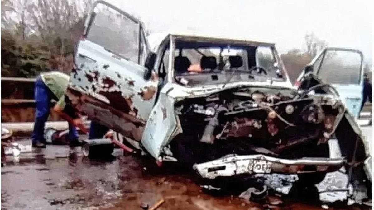 Ruta 130: tres heridos tras chocar una camioneta contra un puente - imagen de origen