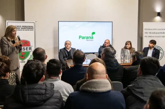 Paraná: Capacitan al personal de Obras Sanitarias vinculado al sistema de agua potable - imagen de origen