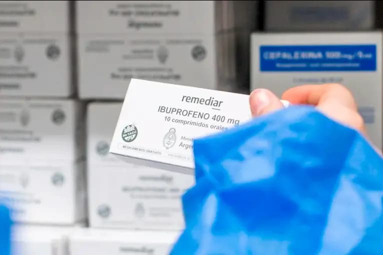 El Plan Remediar sufrió un recorte del 72% y entregó 52% menos tratamientos - imagen de origen