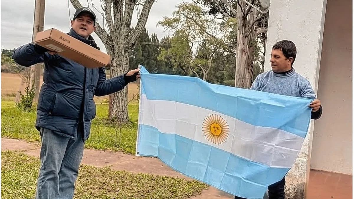 Puebleando: la cruzada solidaria que lleva internet a las escuelas rurales - imagen de origen