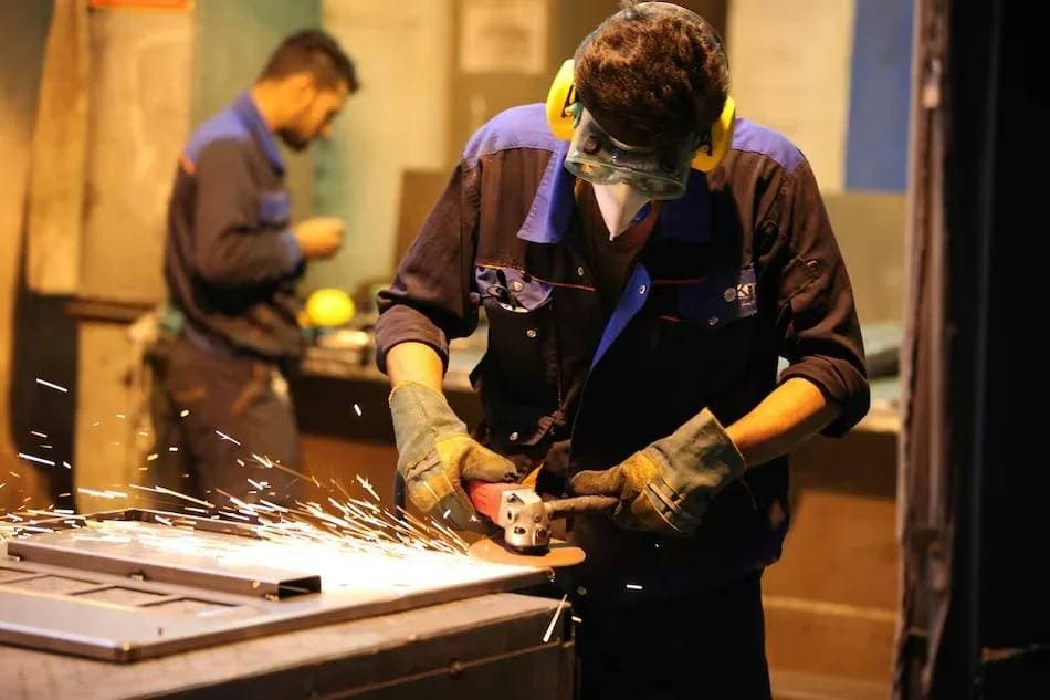 Mercado laboral en Entre Ríos: cae el empleo privado, crece la presión sobre el sistema previsional y persisten las diferencias regionales - imagen de origen