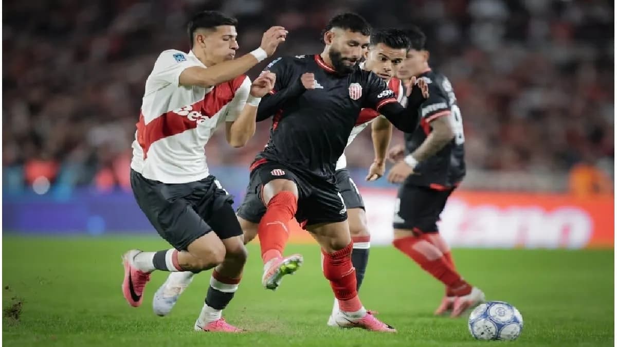 Sorpresa: River cayó en el debut ante Barracas en el Monumental - imagen de origen
