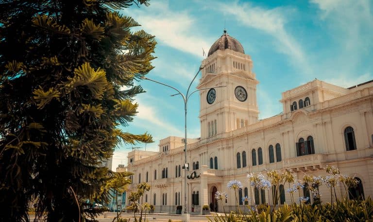 ¿Cuándo cobrarán sueldo y aguinaldo los empleados del gobierno entrerriano? - imagen de origen