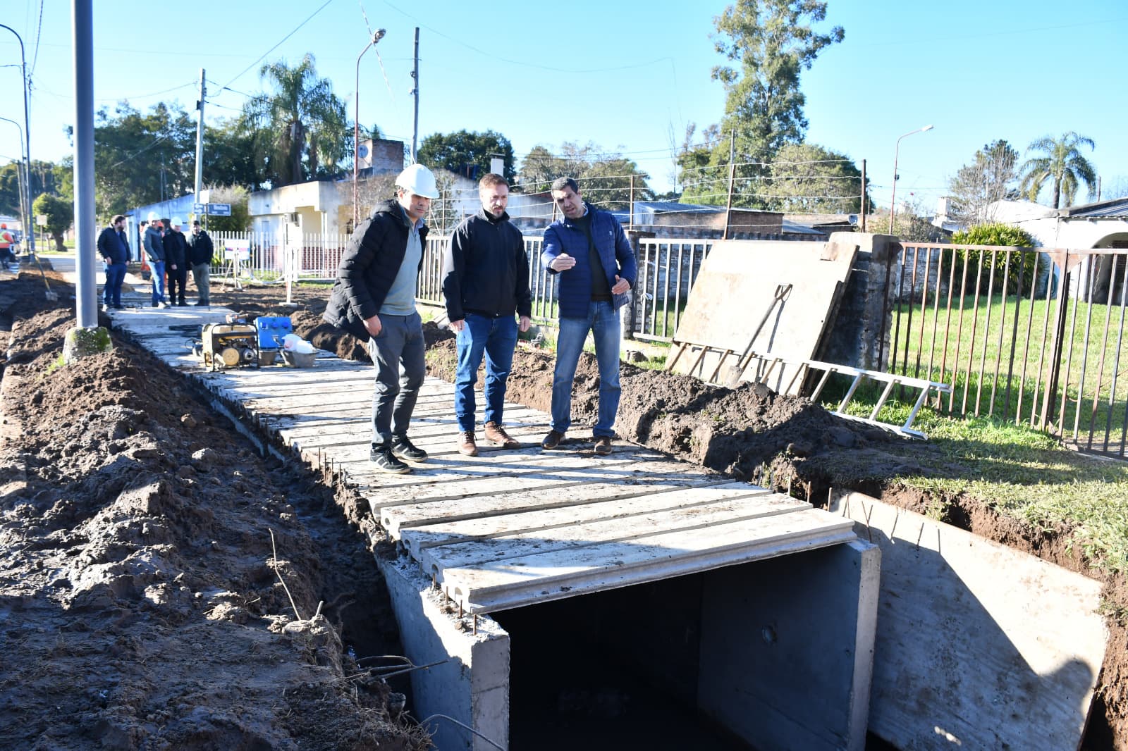 Con una inversión de 600 millones de pesos, el municipio ejecuta obras hidráulicas en distintos barrios de Concordia - 7PAGINAS - imagen de origen