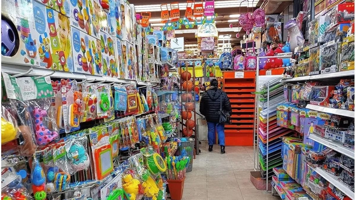 Día del Niño en Paraná: las ventas cayeron para el 73,7 de los comerciantes - imagen de origen
