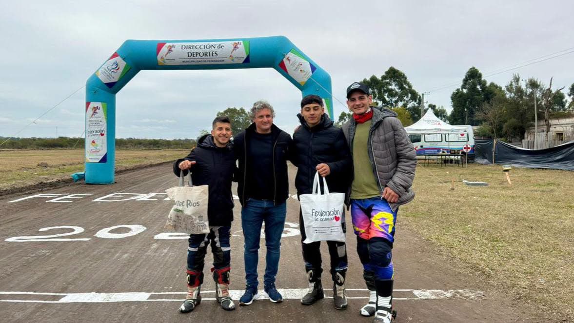 Con grandes figuras del motociclismo, comenzó el Campeonato del Motoclub Federación - 7PAGINAS - imagen de origen
