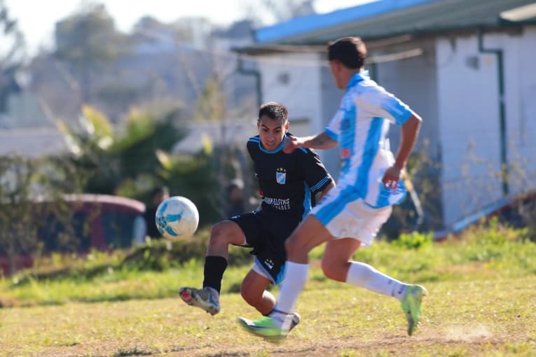 Juventud Unida empató con Defensores del Oeste y cortó la racha de victorias consecutivas - imagen de origen
