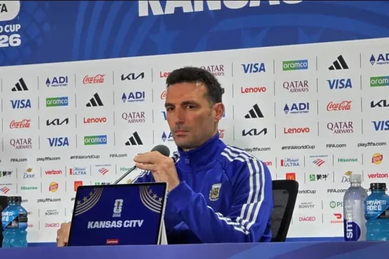 Scaloni anticipó que podría repetir el equipo de Argentina ante Suiza - imagen de origen