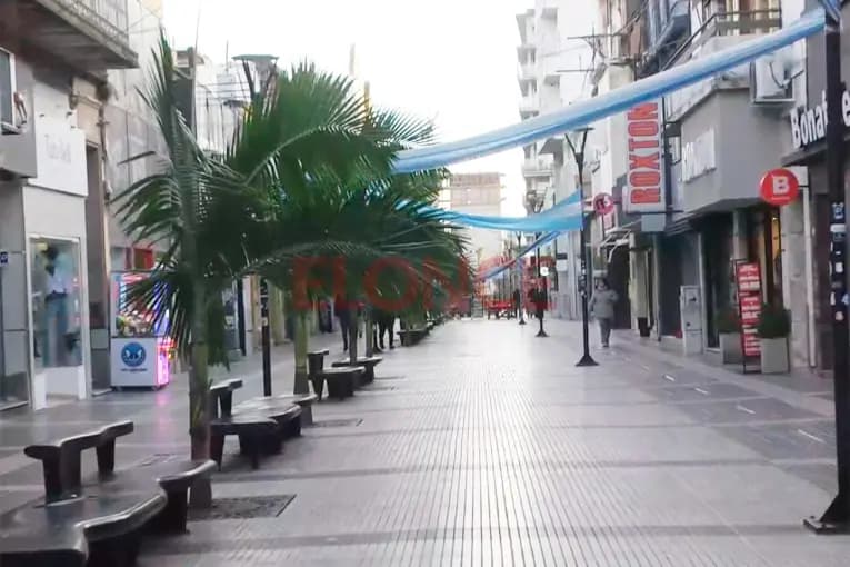 Este miércoles los comercios de Paraná cerrarán antes por el partido de Argentina - imagen de origen