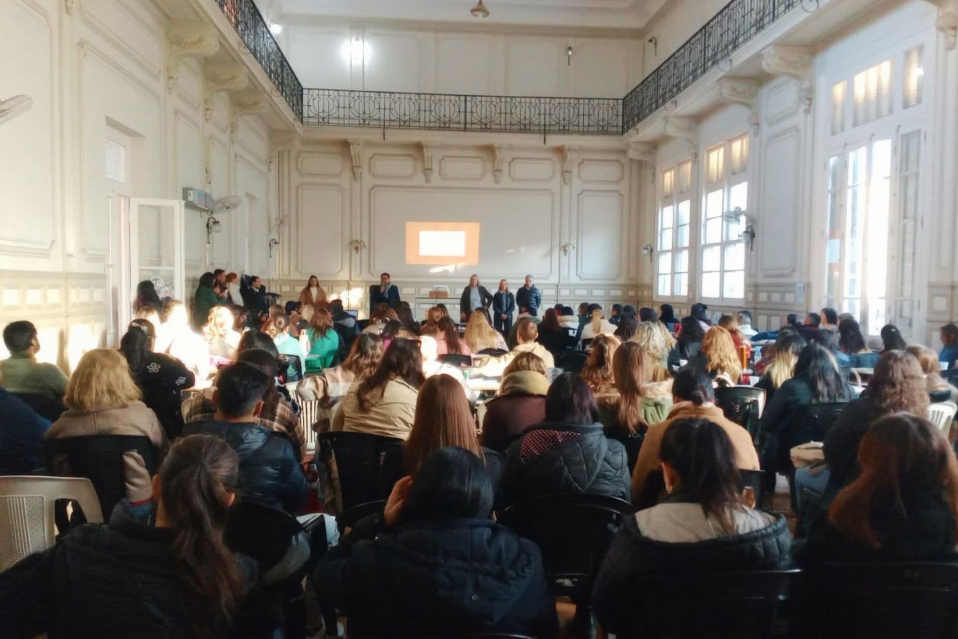 Docentes participaron de nueva capacitación del programa Red de Escuelas que Transforman - imagen de origen