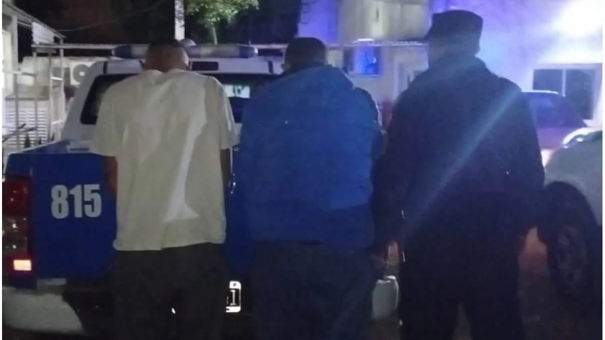 Paraná: recuperan motocicleta robada y detienen a dos hombres tras persecución - imagen de origen