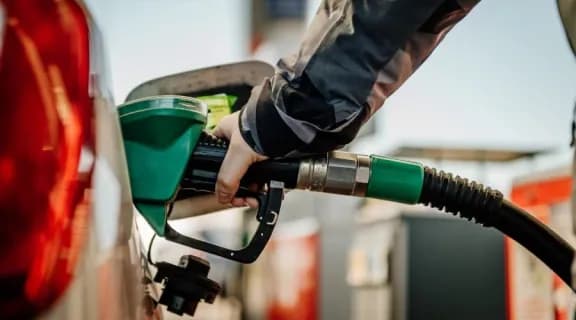 La venta de gasoil revirtió la caída del expendio de nafta y Entre Ríos cerró mayo en verde - imagen de origen