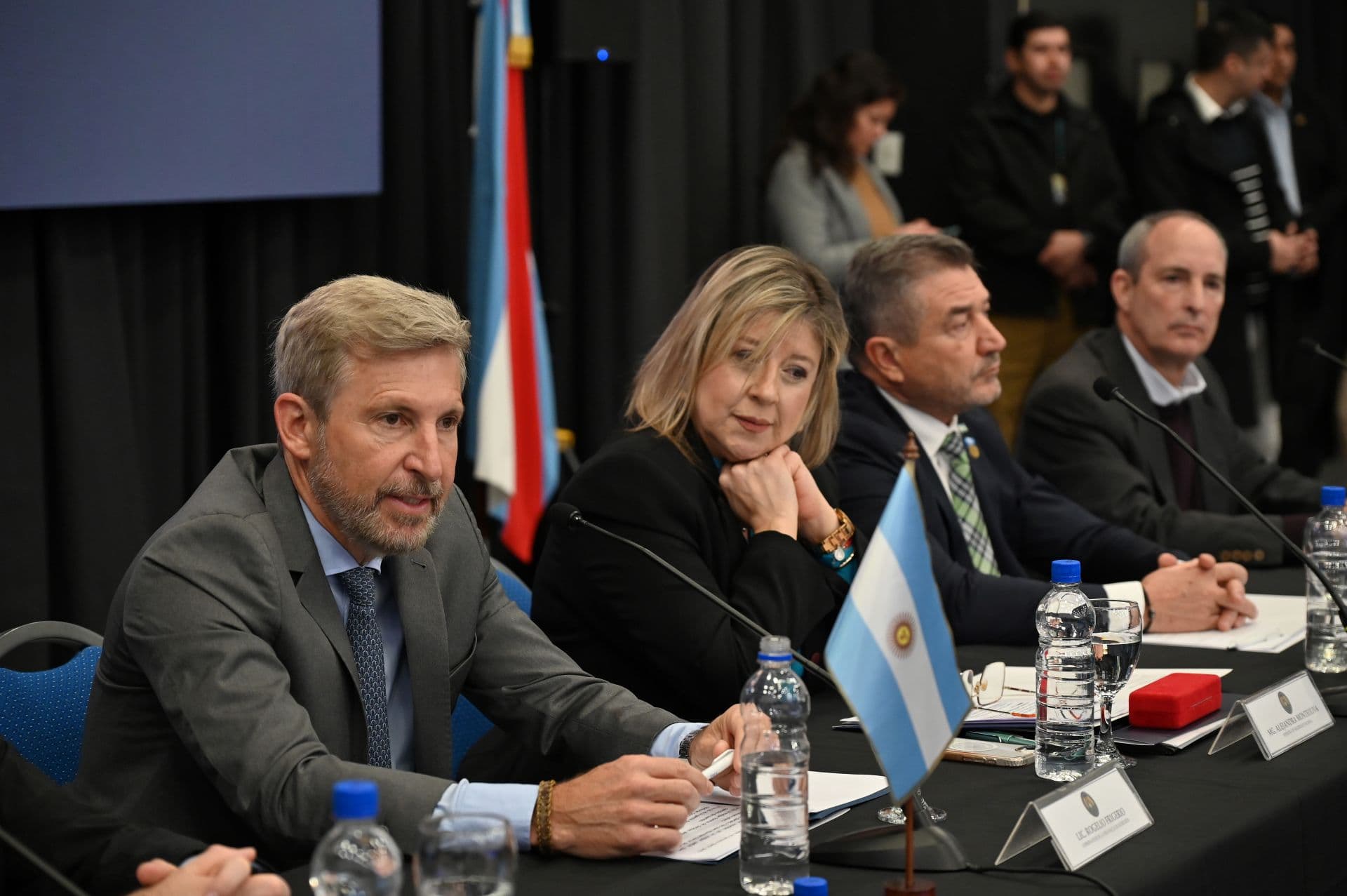 Frigerio encabezó la apertura del Consejo Federal de Seguridad Interior que sesionó en Entre Ríos - imagen de origen