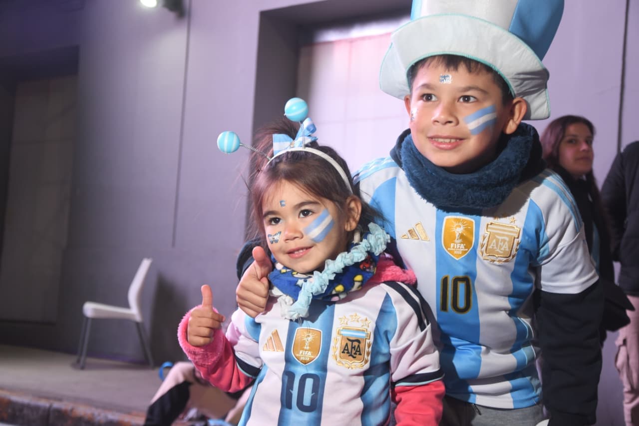 Los paranaenses vibraron con la Selección - imagen de origen