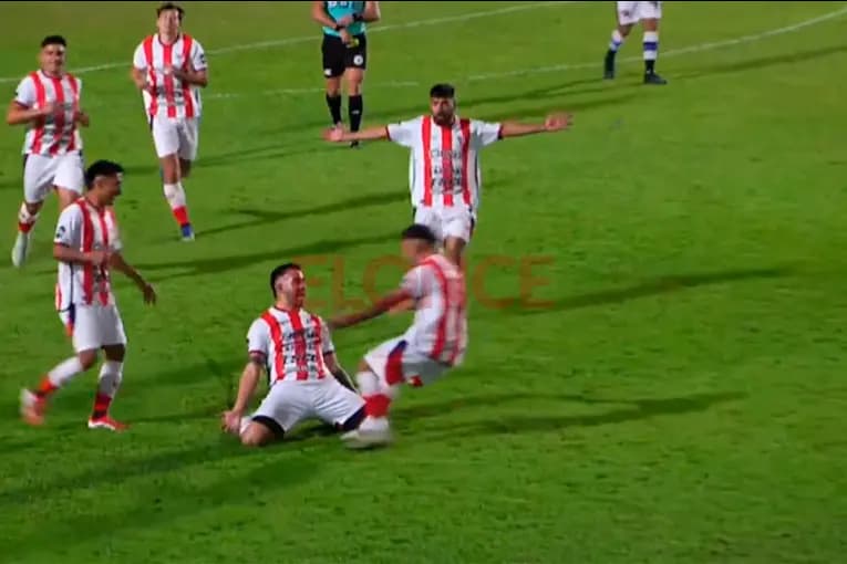 Atlético Paraná venció 2-1 a Patronato y se quedó con la Copa Túnel Subfluvial 2026 - imagen de origen