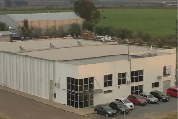 Crece la preocupación en el Parque Industrial: Laboratorios Pyam habría despedido a otros 11 trabajadores - imagen de origen