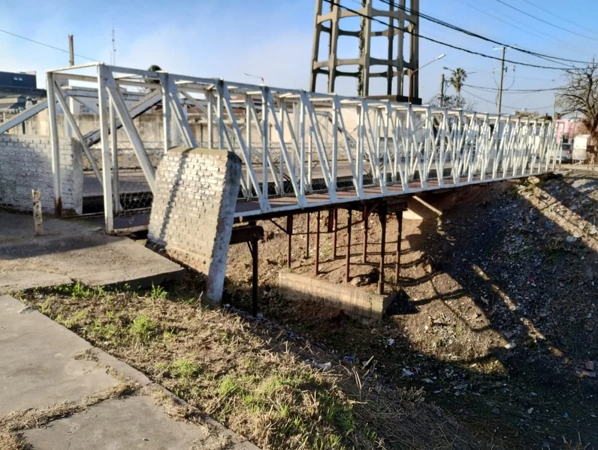 Una vecina agradeció la limpieza en la zona del Puente Tropezón y pidió colaboración para mantenerla - imagen de origen