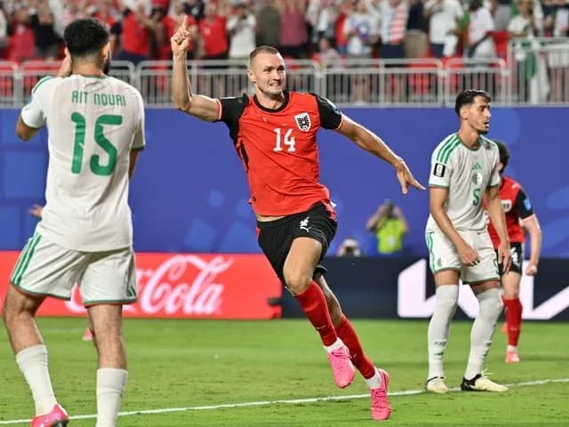 Austria y Argelia empataron 3-3 en un partidazo y pasaron de la mano a 16avos de final - imagen de origen