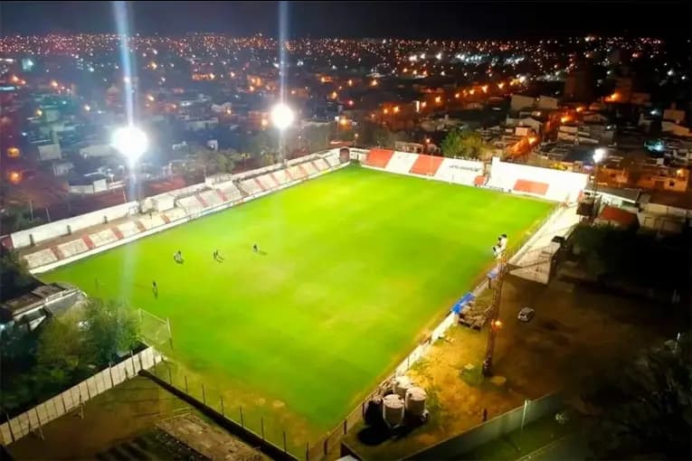 Atlético Paraná y Patronato definen la Copa Túnel Subfluvial: confirmaron los ingresos para el público - imagen de origen