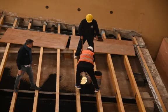 La reconstrucción del piso del Teatro está en su etapa final - imagen de origen