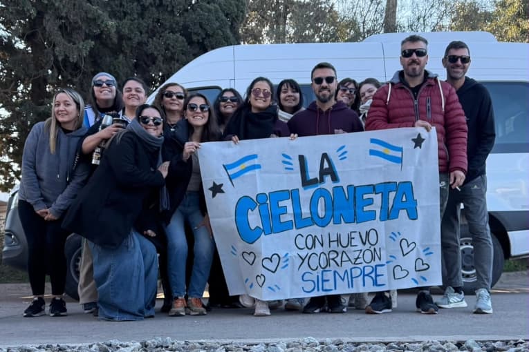 La “Cieloneta” acompañó a Cielo Pereyra que se consagró subcampeona provincial de malambo femenino - imagen de origen