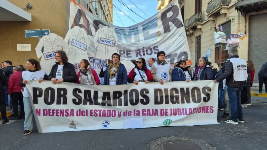 La Multisectorial volvió a marchar contra la reforma previsional y exigió una urgente recomposición salarial | Análisis - imagen de origen