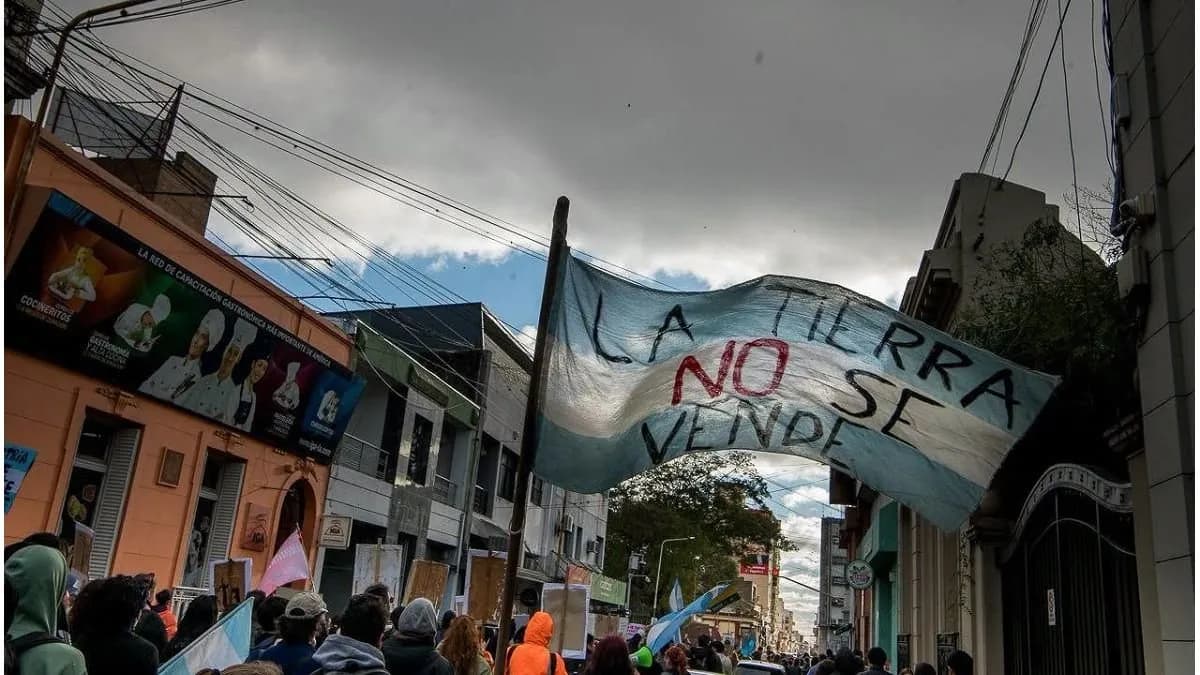 Paraná marchó contra el proyecto de Inviolabilidad de la Propiedad Privada - imagen de origen