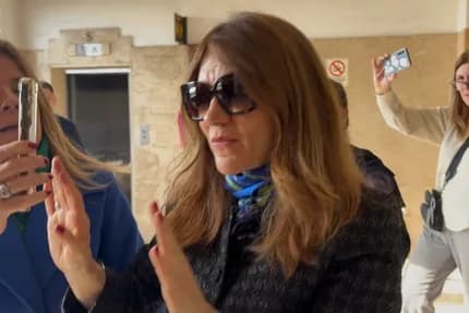 La secretaria de la Vocería Presidencial reveló que hizo más compras a nombre de Adorni - imagen de origen